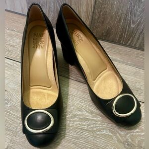 🖤 Naturalizer Black Block Heel Pumps – Size 7.5 – NEW!